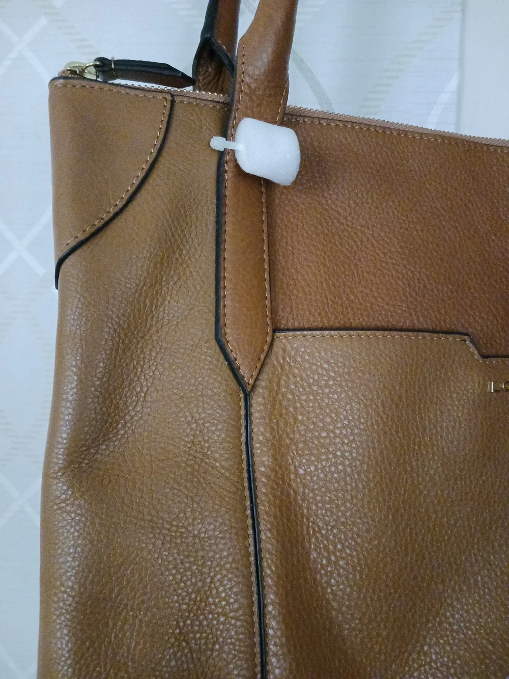 NWOT Lodis Tan Leather Tote Bag - Classic Women's Handbag